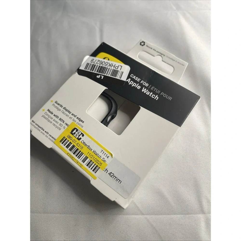 Oo9N OtterBox Apple Watch 42mm Case Black New Sealed Rough Packaging‎